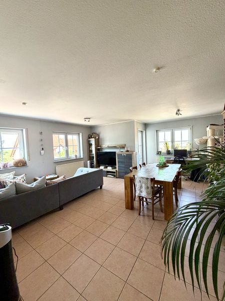  4-Zimmer-Wohnung mit EBK u. Balkon 